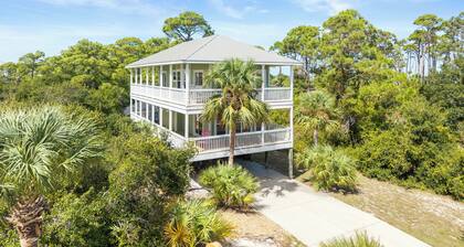 Beautiful Single Family home located on south end of Cape San Blas