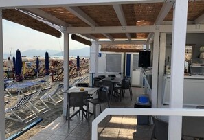 Beach bar