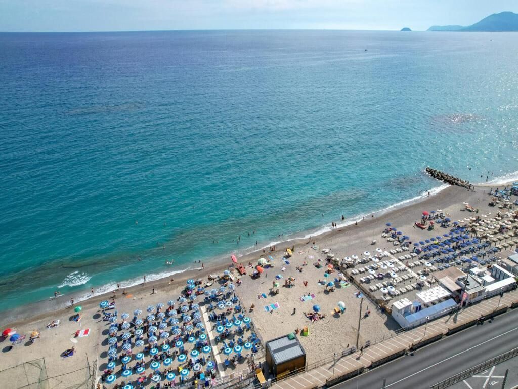 Classic-Vierbettzimmer, Balkon, Meerblick | Blick auf das Wasser