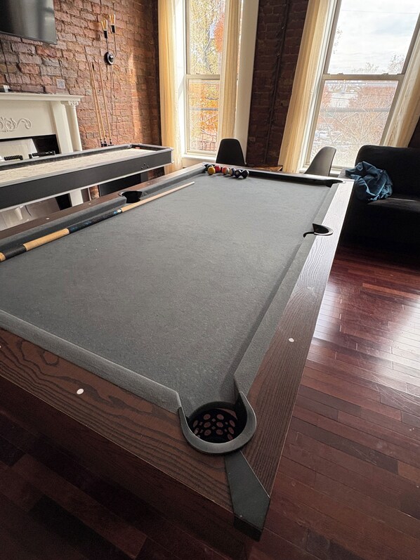 Games room - Butchertown Game Loft: Sleeps 16! Walk to Nulu. (Louisville)