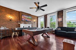 Games room - Butchertown Game Loft: Sleeps 16! Walk to Nulu. (Louisville)