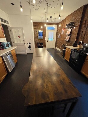 Refrigerador, microondas, parrilla de estufa y lavavajillas 