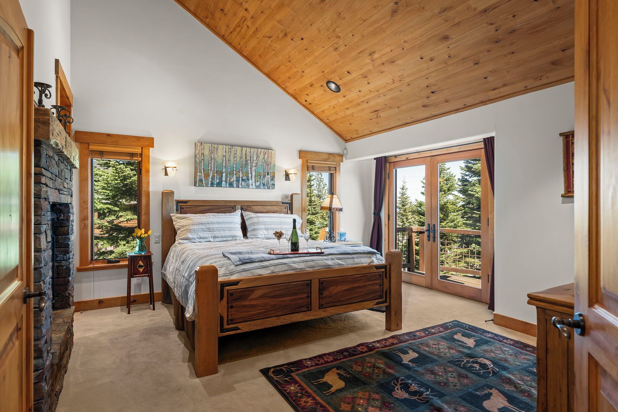 4 bedrooms, iron/ironing board, free WiFi, bed sheets