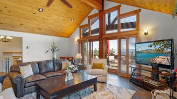 TV connectée, cheminée