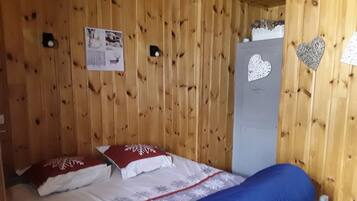 1 quarto, ferros/tábuas de passar roupa, Wi-Fi, roupa de cama