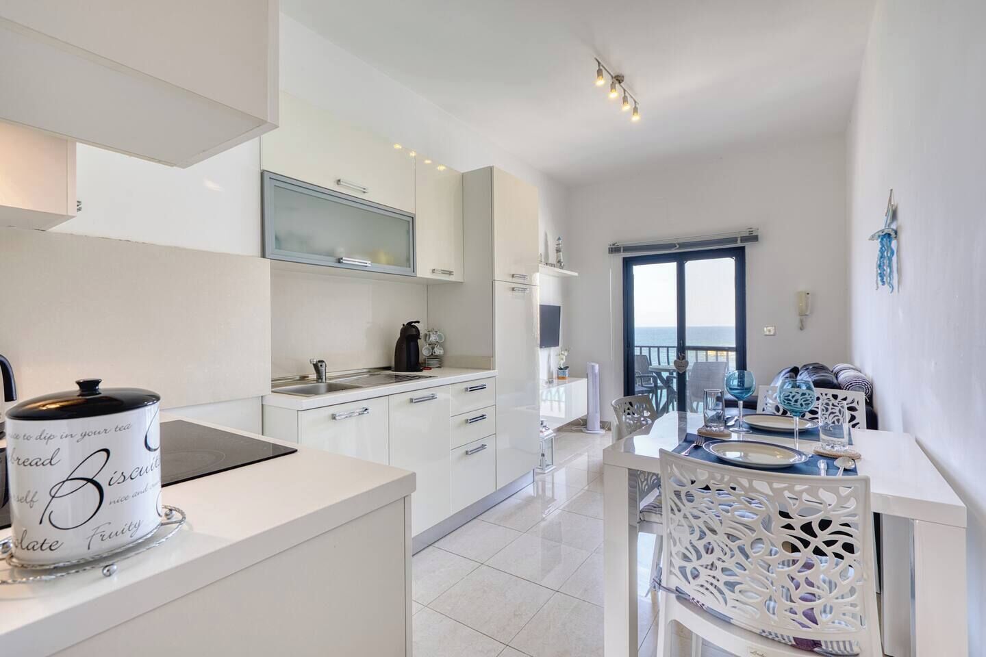 Fridge, microwave, oven, coffee/tea maker