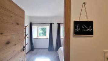 3 Schlafzimmer, Bügeleisen/Bügelbrett, Bettwäsche