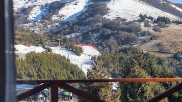 Leilighet – superior, balkong, fjellutsikt | Safe på rommet, blendingsgardiner og wi-fi (inkludert)