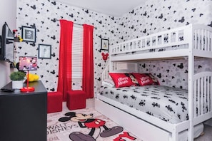5 Schlafzimmer, Bügeleisen/Bügelbrett, WLAN