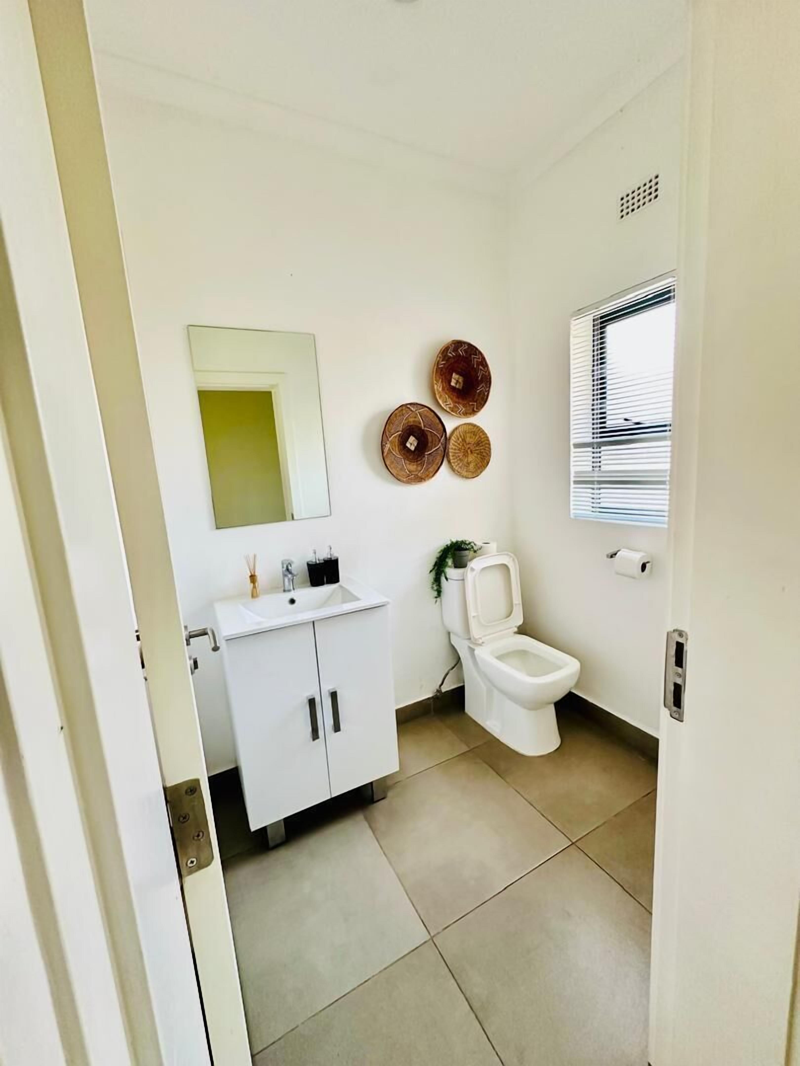 Towels, soap, shampoo, toilet paper