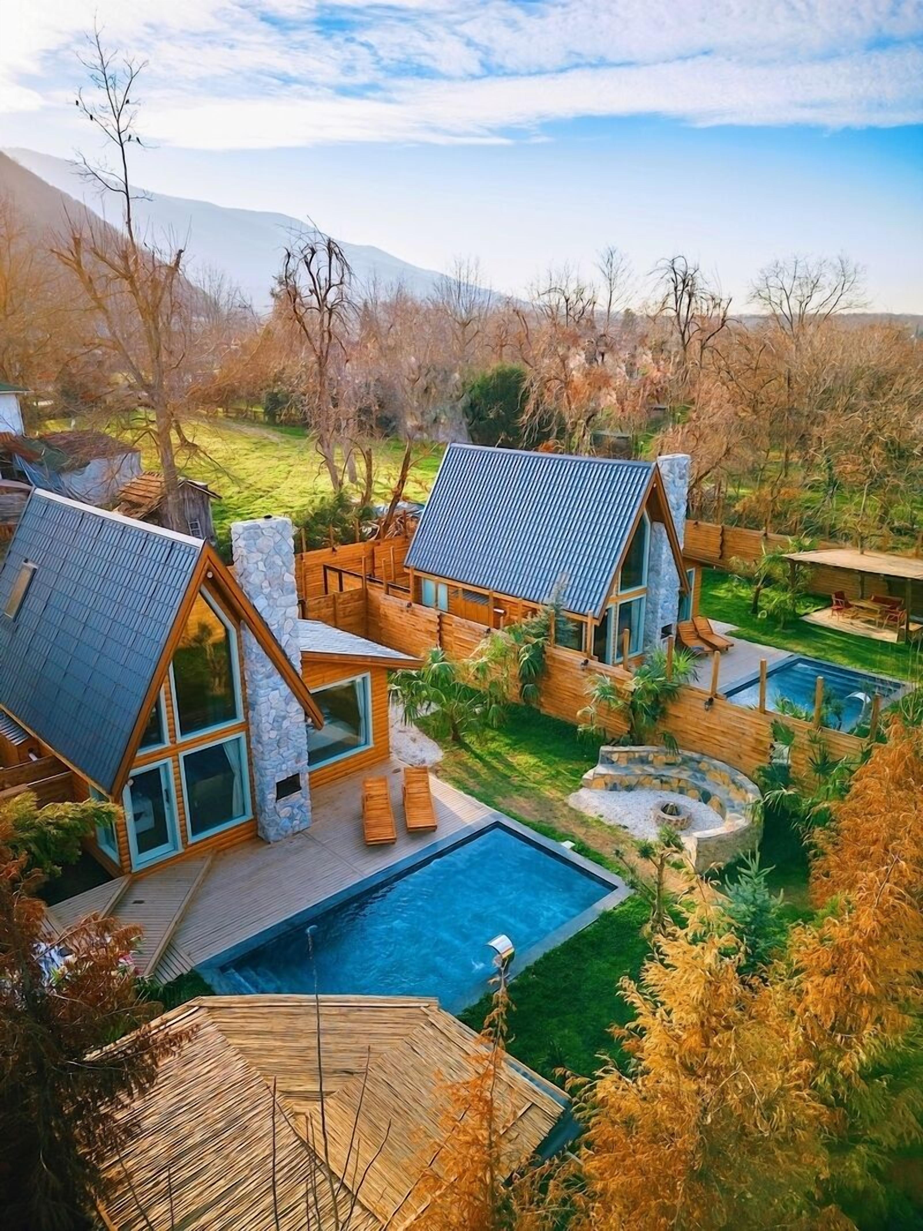 Vista frontal de la propiedad