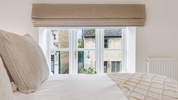 2 makuuhuonetta, silitysrauta/-lauta, internet, vuodevaatteet