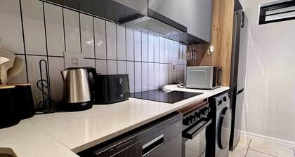 The Sanctuary: Sleek Smart Space