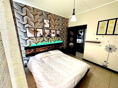 The Sanctuary: Sleek Smart Space