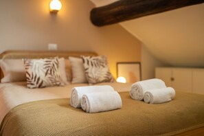 1 bedroom, iron/ironing board, free WiFi, bed sheets - Studio in Porta Venezia at 5 min from Central Station (Milan)