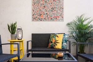 Interior - Silent home retreat (5 min Centrale Station) (Milan)