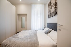 2 bedrooms, iron/ironing board, WiFi, bed sheets - Design Flat in NoLo (10 min Central Station) (Milan)