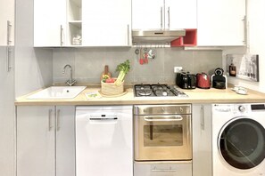 Refrigerador y lavavajillas