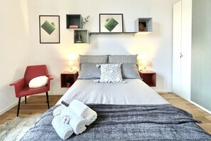 2 bedrooms, iron/ironing board