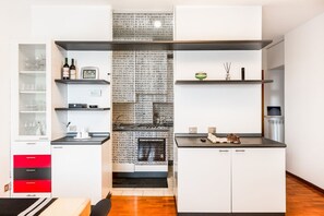 Frigorífic, forn, placa de cuina i rentaplats 