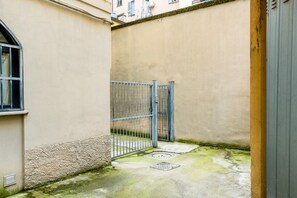 Property grounds - Loft with private garden at navigli (Milan)