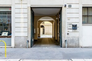Exterior detail - Loft with private garden at navigli (Milan)