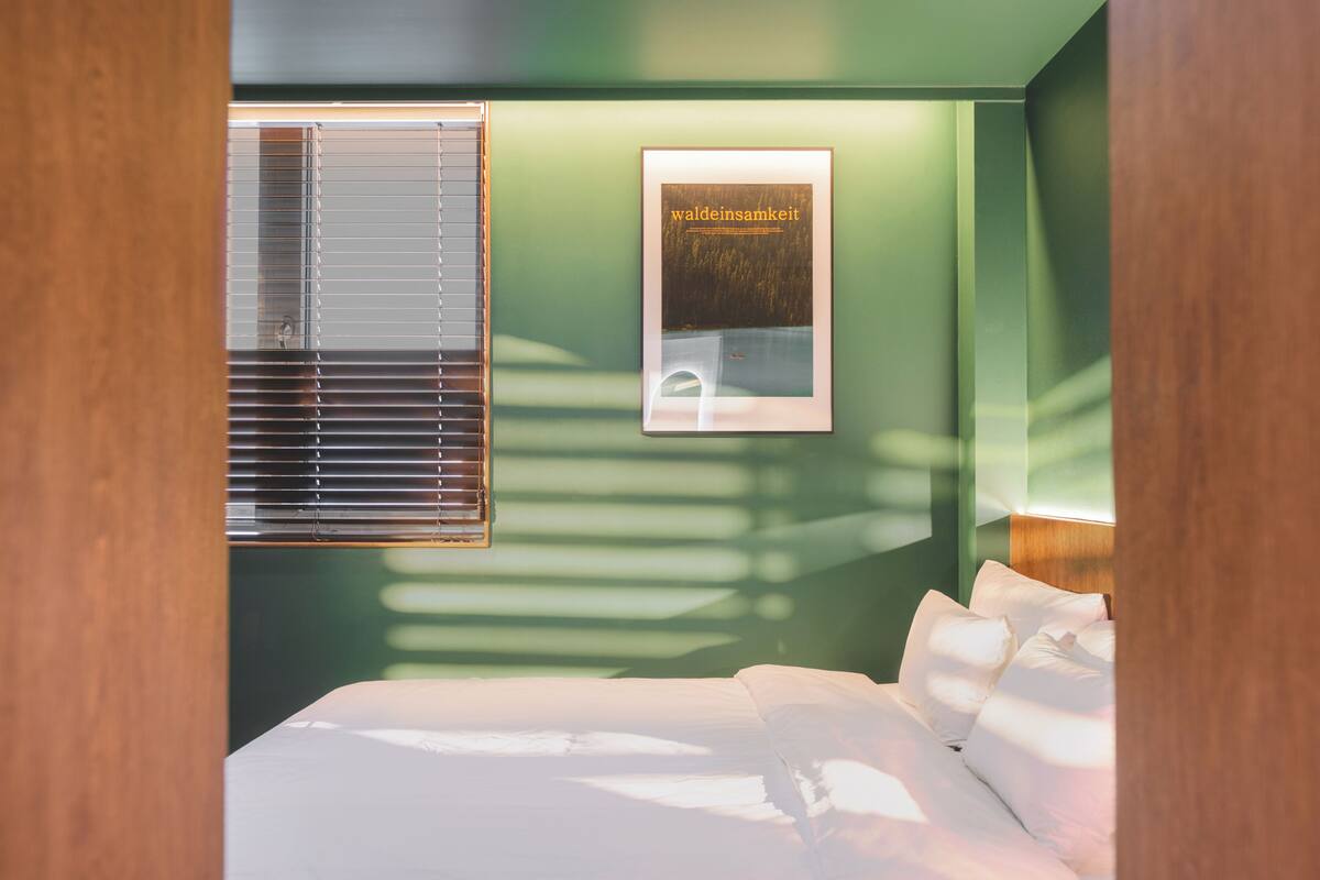 Standard Double Room, 1 Queen Bed, Non Smoking, Private Bathroom | Desk, laptop workspace, soundproofing, WiFi (free)