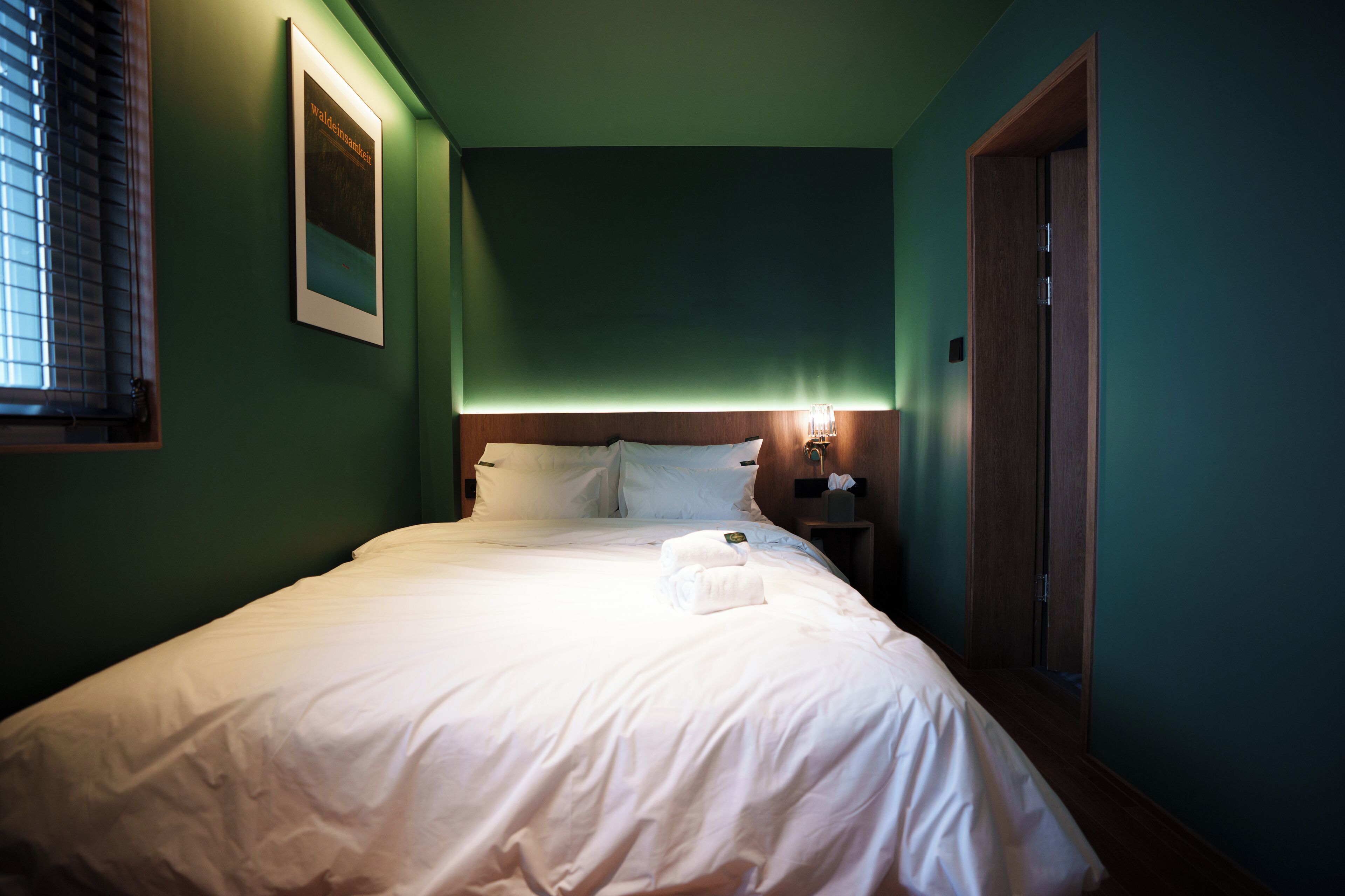 Basic-Doppelzimmer, 1 Queen-Bett, Nichtraucher, eigenes Bad | Schreibtisch, laptopgeeigneter Arbeitsplatz, kostenloses WLAN