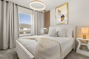 5 bedrooms, iron/ironing board, bed sheets