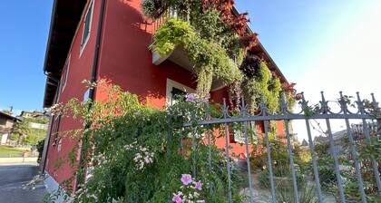 Apartment 'Aperegina' with Private Garden and Wi-Fi