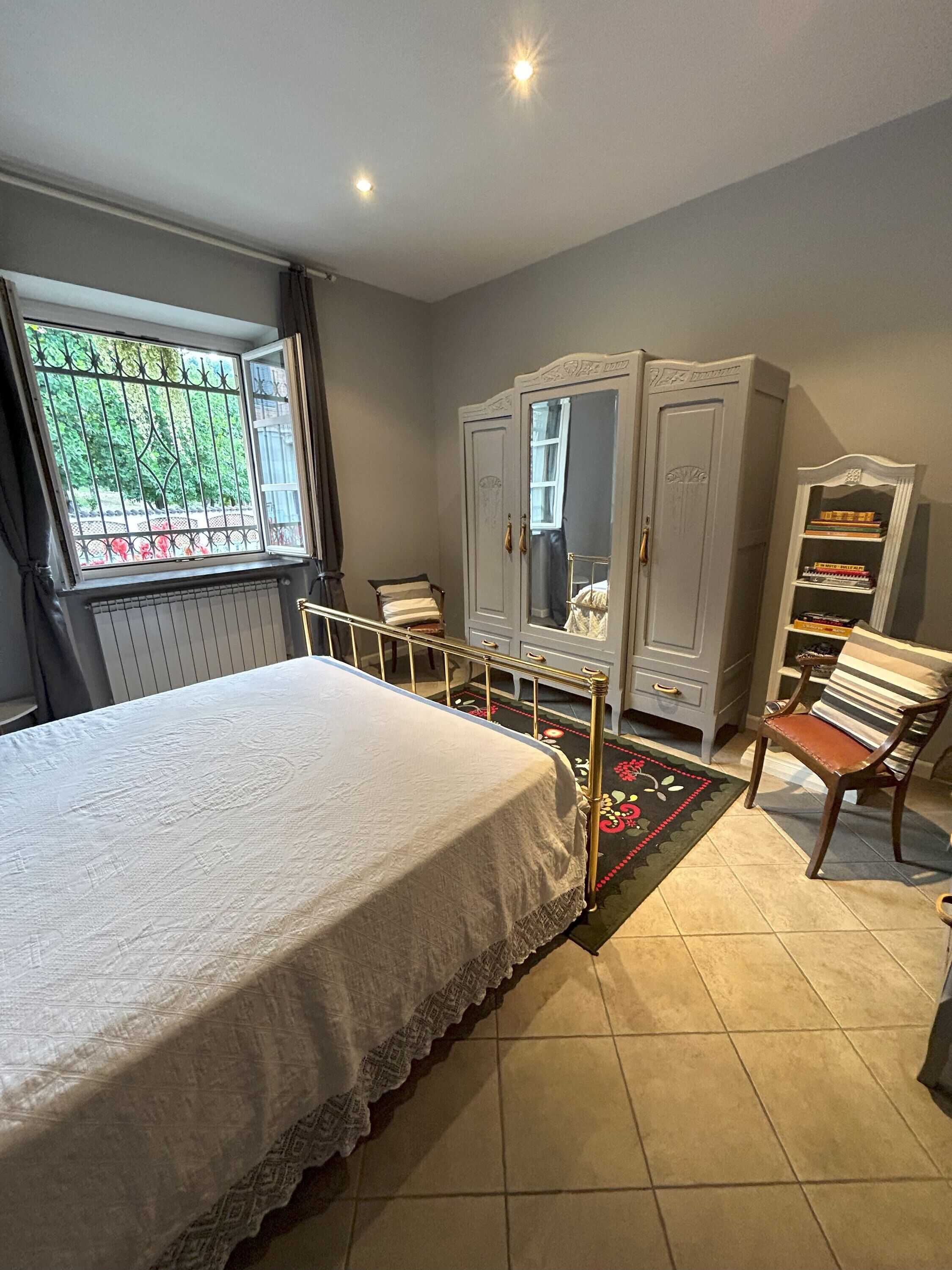 1 camera, ferro/asse da stiro, Wi-Fi, lenzuola