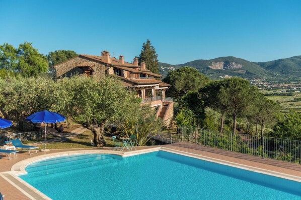 Pool - Panoramic, lighted pool, large garden, in the woods, 15 min from the sea (2) (Gavorrano)