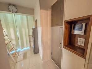 Interior - 일Atelier Seongsu Riverside Cherry Blossom Road Han River airport bus (Seoul)