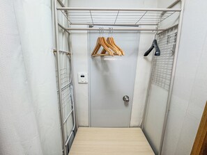 Interior - 일Atelier Seongsu Riverside Cherry Blossom Road Han River airport bus (Seoul)