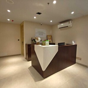 Reception - Bluestone Prime by The Cosy Hotels (New Delhi)