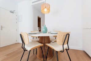 Dining - Modern 2BD apartment in Madrid. Zabaleta II (Madrid)