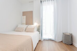 2 habitaciones, tabla de planchar con plancha, wifi y ropa de cama 