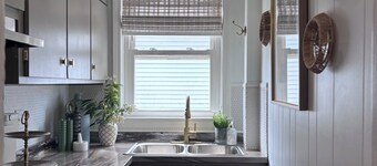 Designed for You - Beautifully Renovated 2 Bedroom