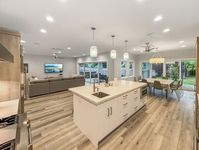 New Home!+Napali Views+Pool/spa+Cold plunge+Sauna