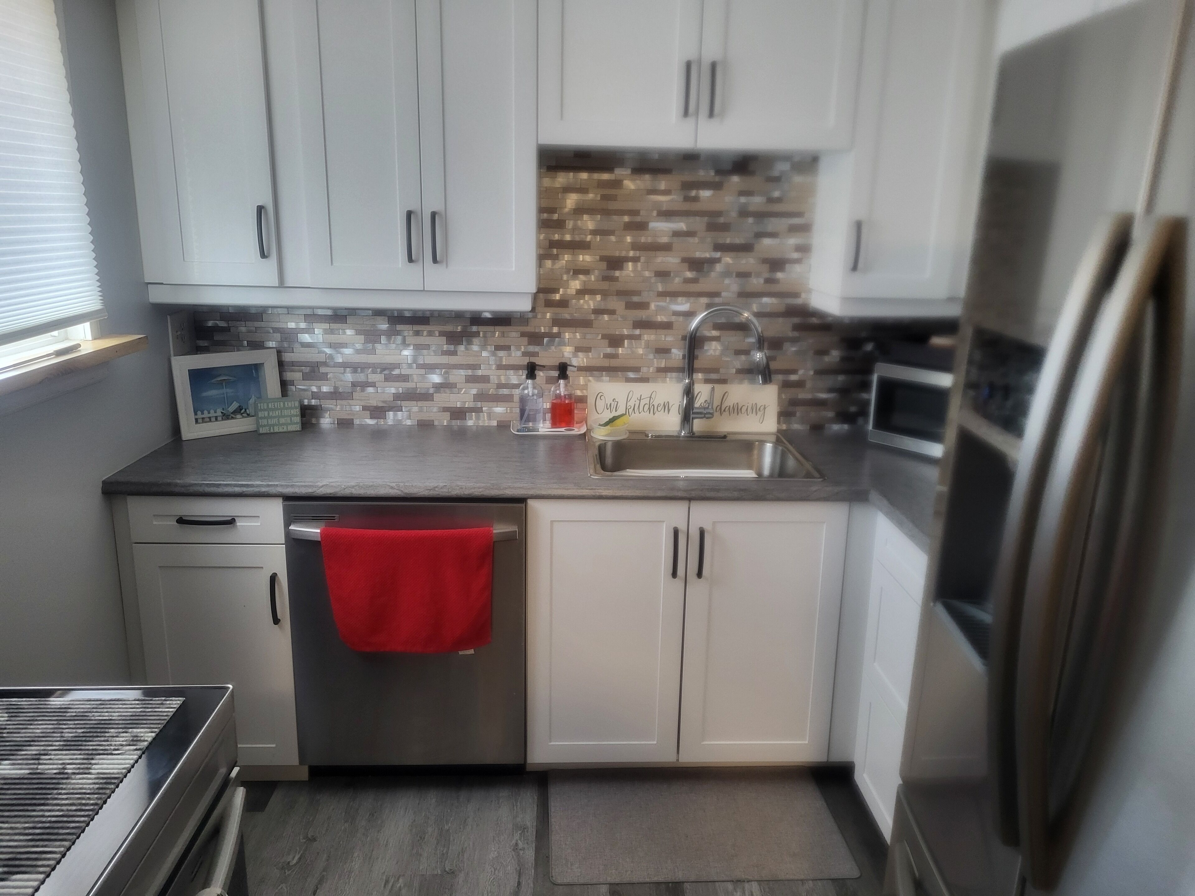 Microwave, stovetop, dishwasher