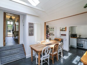 تناول الطعام