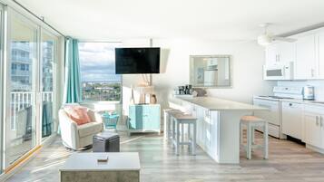 Condo, 1 King Bed (Estero Beach & Tennis 807-C) | Interior