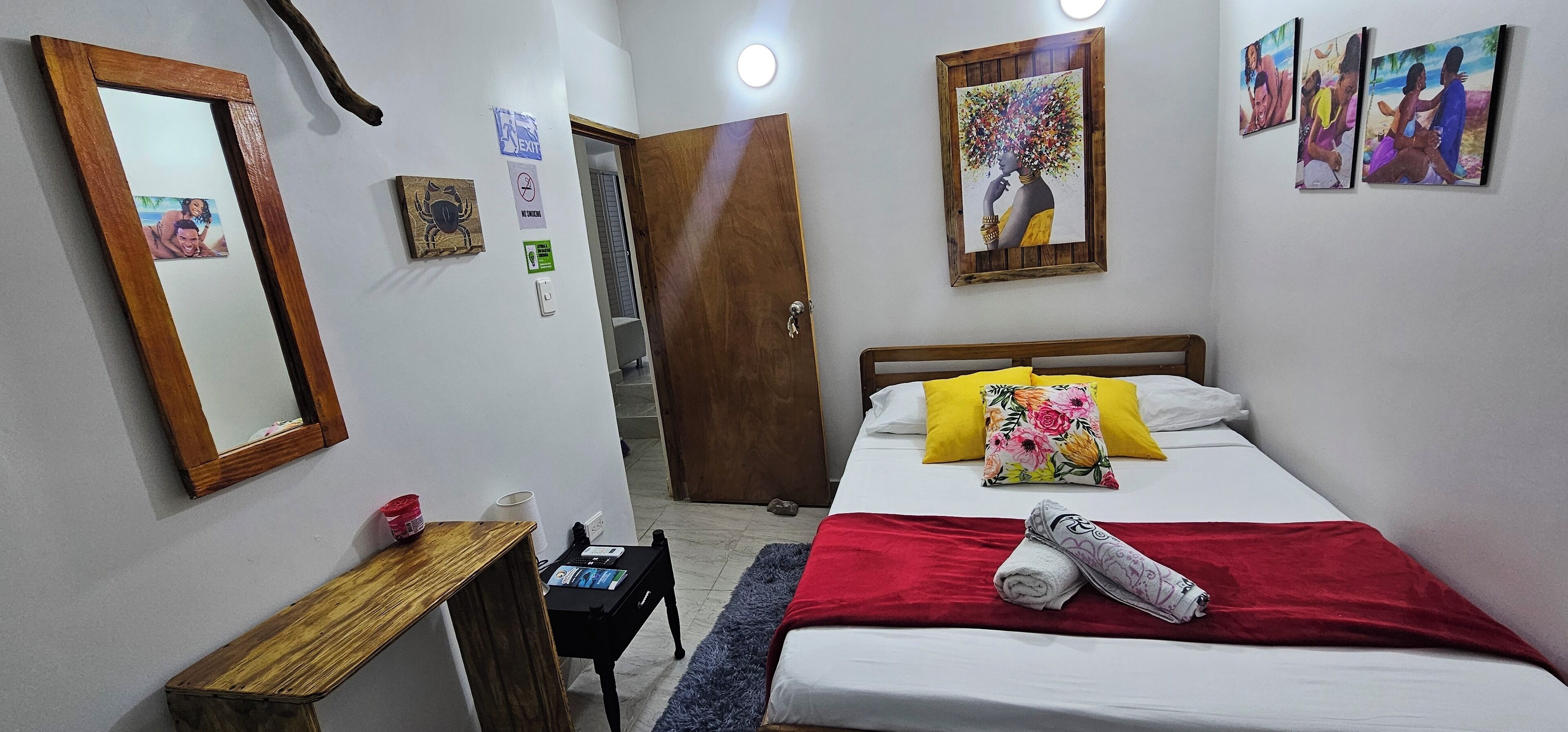 Classic Room | Premium bedding, down comforters, individually decorated, desk