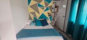 Double Room, 1 Queen Bed, Balcony | Laptop workspace, free WiFi