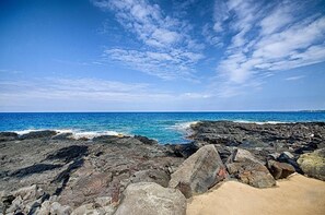Condo, 1 King Bed (Kona Makai 3-204) | Beach - Kona Makai 3-204 (Kailua-Kona)