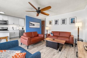 Apartamento, 1 cama de matrimonio grande (Kona Makai 3-204) | Zona de estar