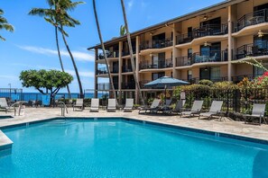 Condo, 1 cama King (Kona Makai 3-204) | Piscina
