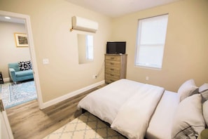 1 habitación, tabla de planchar con plancha, wifi y ropa de cama 