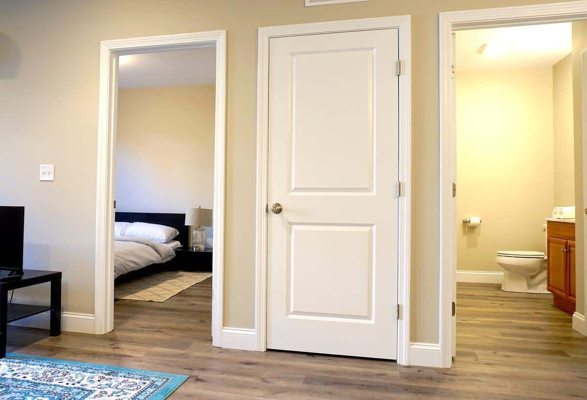 2 habitaciones, tabla de planchar con plancha, wifi y ropa de cama 