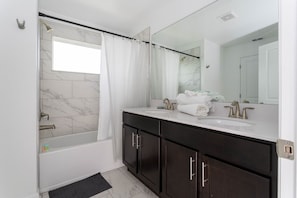 Free toiletries - 4br/3ba Private Pool Storey Lake Resort Best Location Near Disney! (Kissimmee)